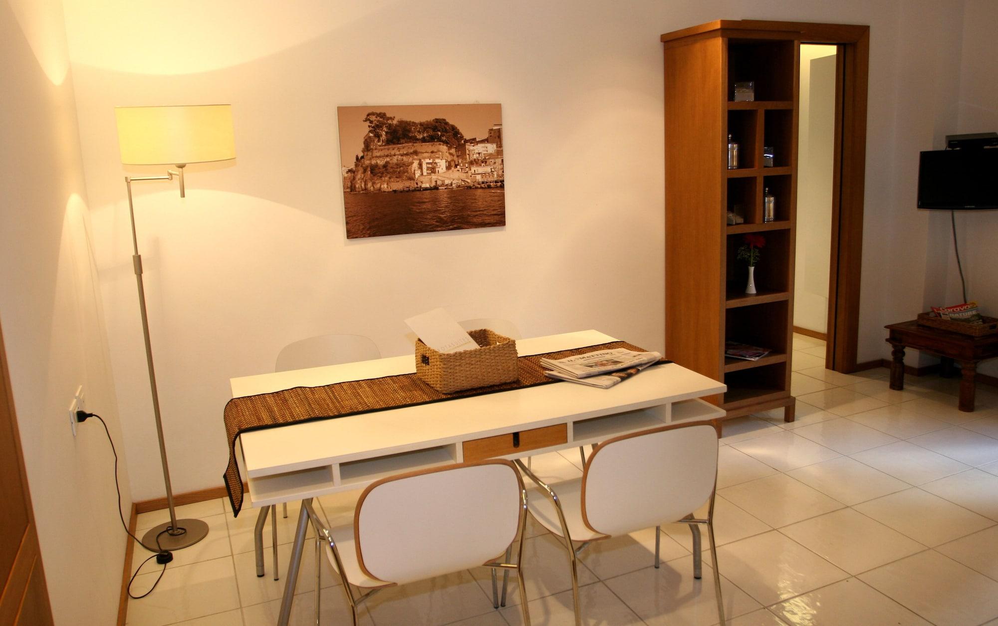 Rota Suites Сорренто Екстер'єр фото