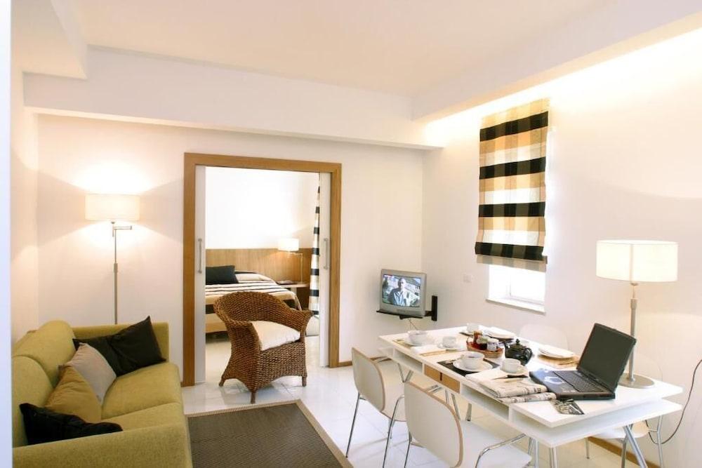 Rota Suites Сорренто Екстер'єр фото