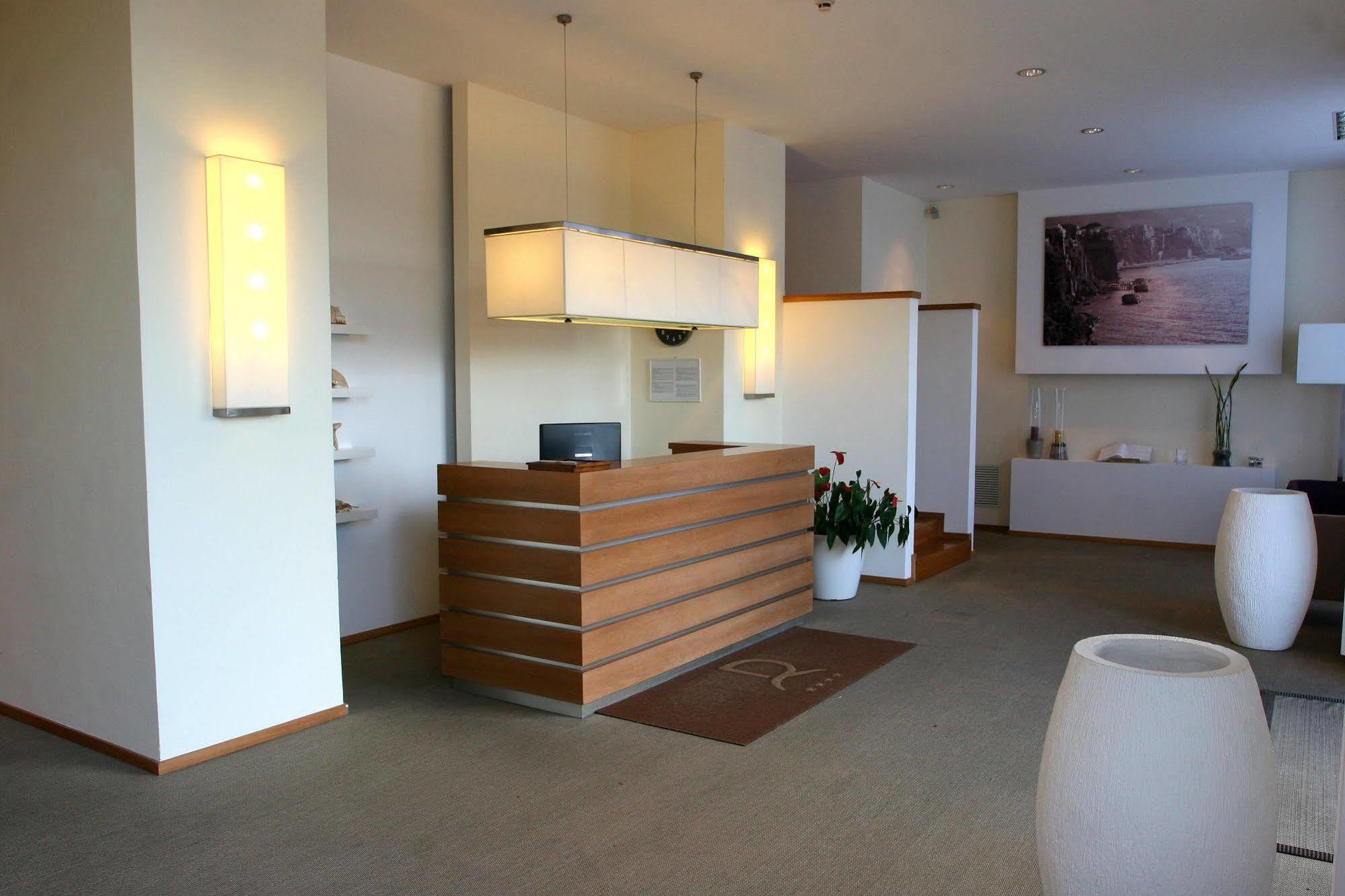 Rota Suites Сорренто Екстер'єр фото